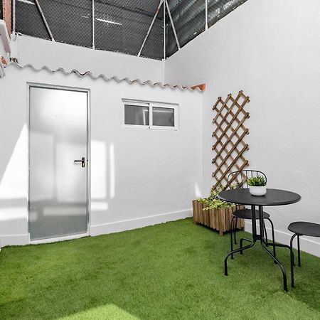 Cozy 2 Bedroom Apartment With Patio مدريد المظهر الخارجي الصورة